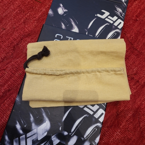 Authentic louis vuitton dust Cover - Picture 3 of 3